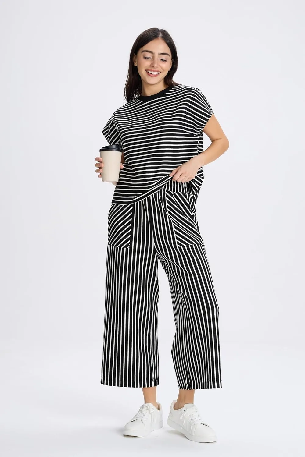 2 Piece Sets for Women Summer Outfits Short Sleeve Top Wide Leg Crop Pants Womens Matching Sets for Travel Vacation