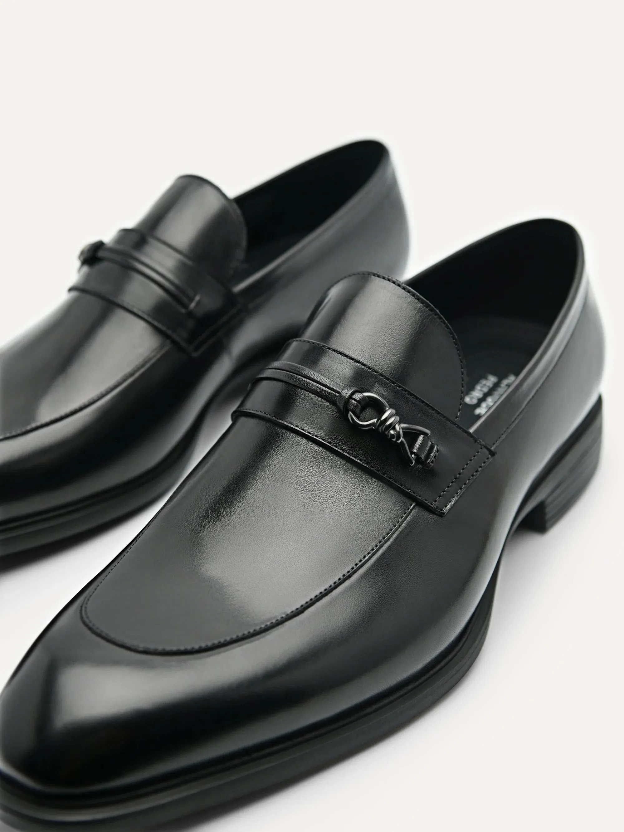 Altitude Lightweight Leather Loafers with Metal Bit