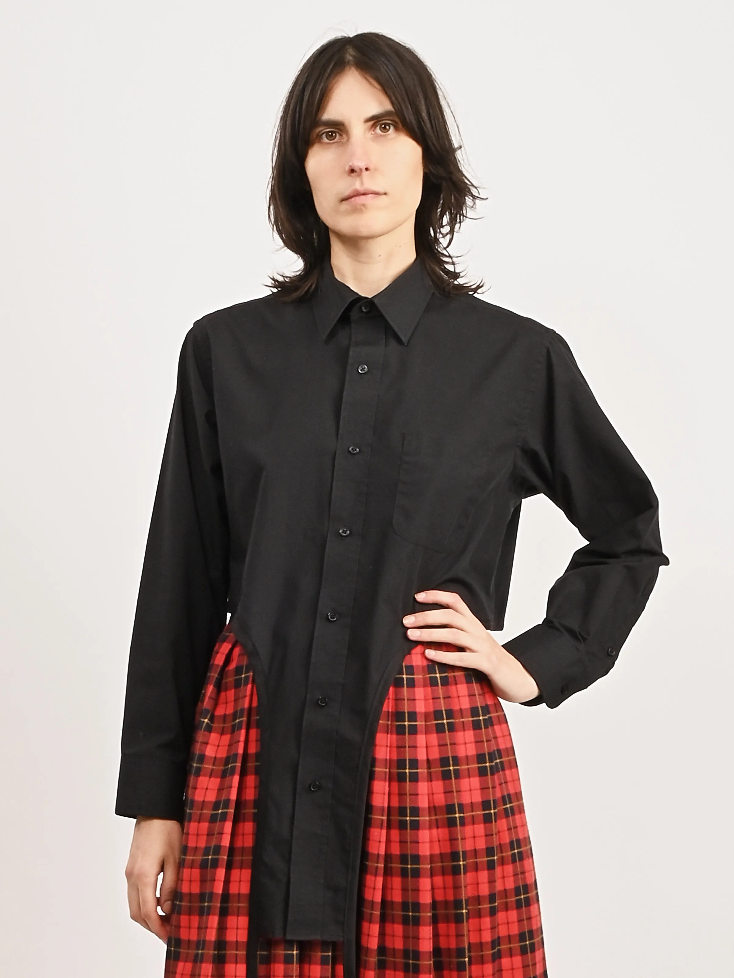 Black Arch Button-Up