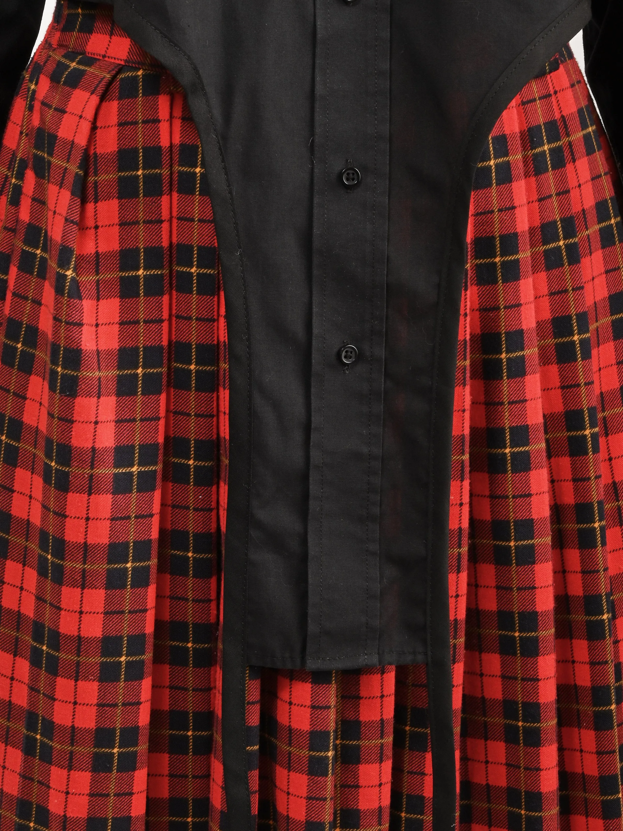 Black Arch Button-Up