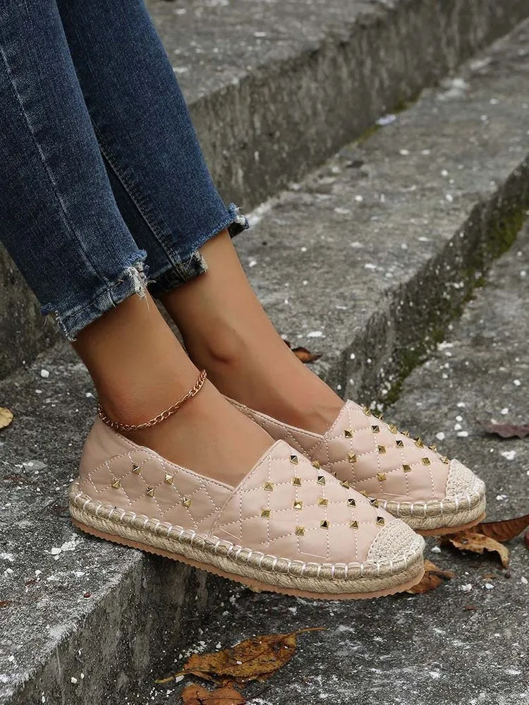 elveswallet Diamond-stitched Stud Flats