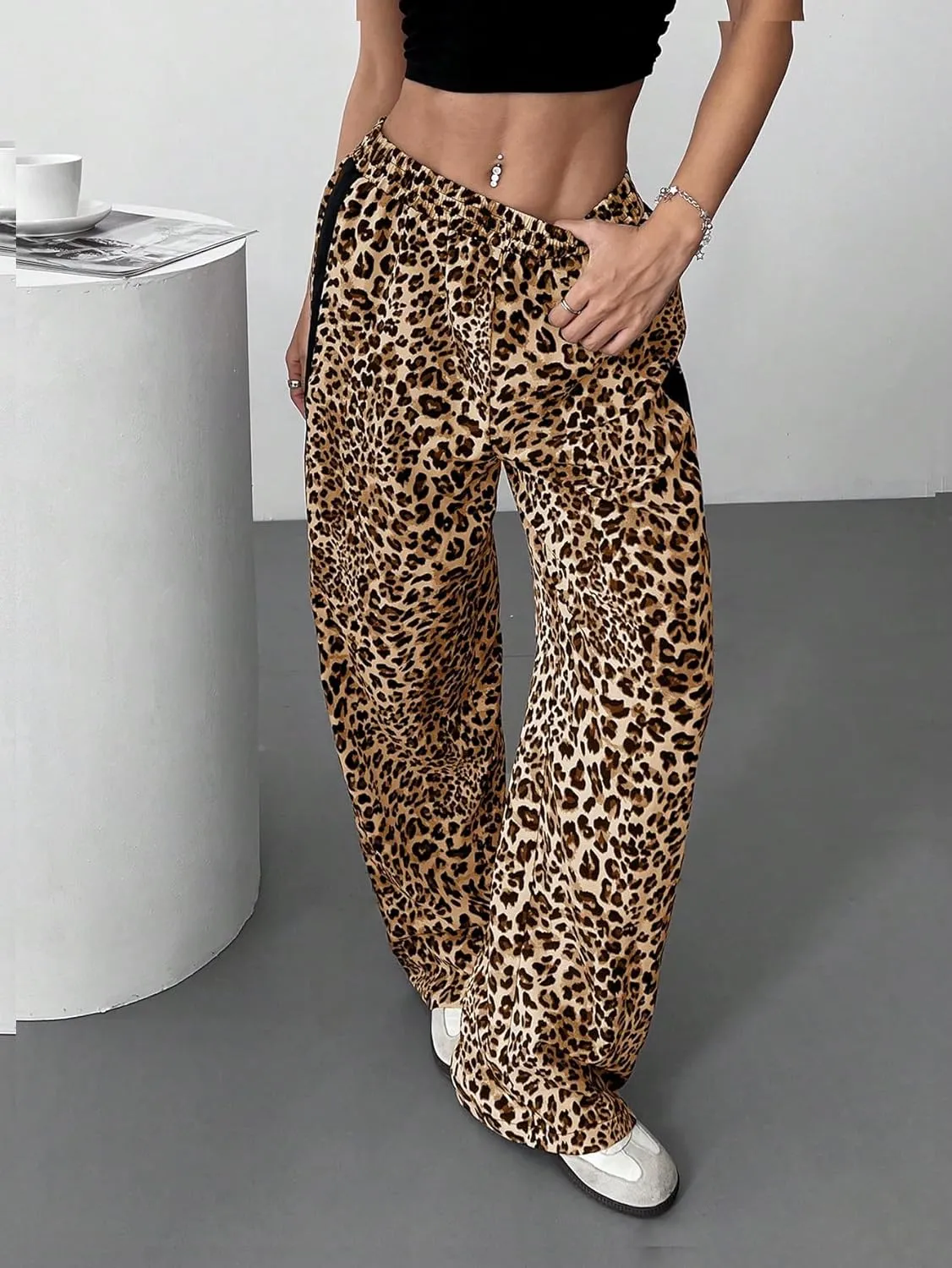 GORGLITTER Women's Y2K Leopard Print Pants Elastic Waist Wide Leg Street Long Trousers with Pockets