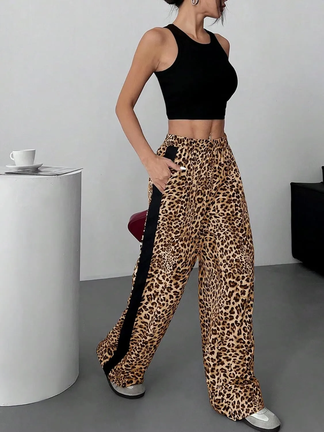 GORGLITTER Women's Y2K Leopard Print Pants Elastic Waist Wide Leg Street Long Trousers with Pockets