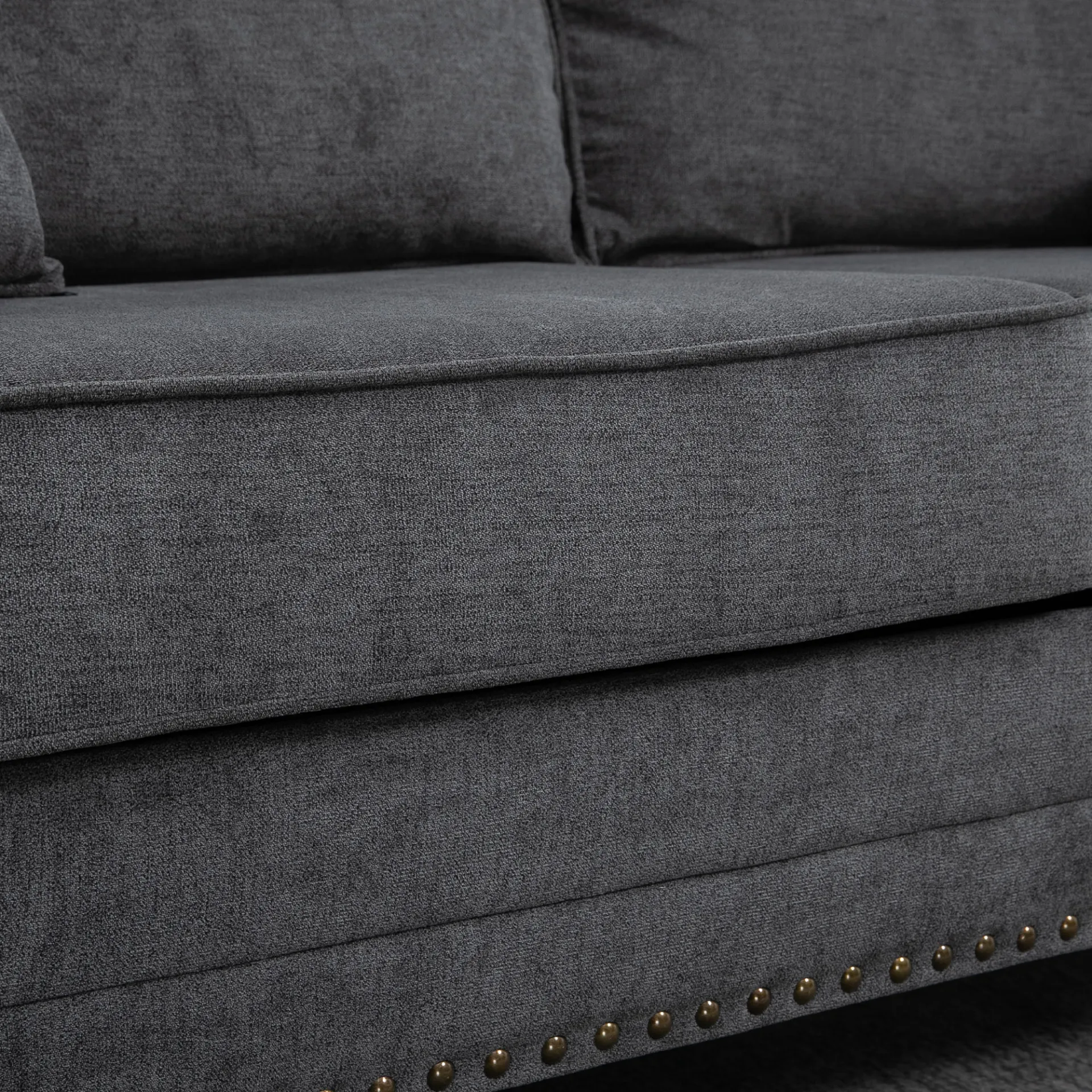 HOMCOM Grey 2 Seater Sofa for Living Room – Fabric Loveseat with Cushions, Throw Pillows & Nailhead Trim