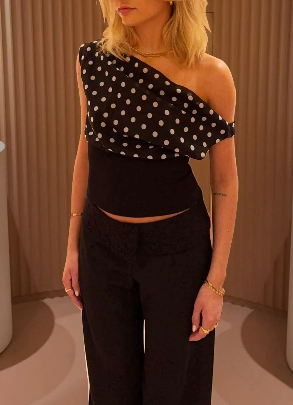 NUFIWI Women Cute Polka Dot Tank Top Boat Neck Smocked Going Out Y2k Tops Slim Fit Sleeveless Summer Shirts Streetwear