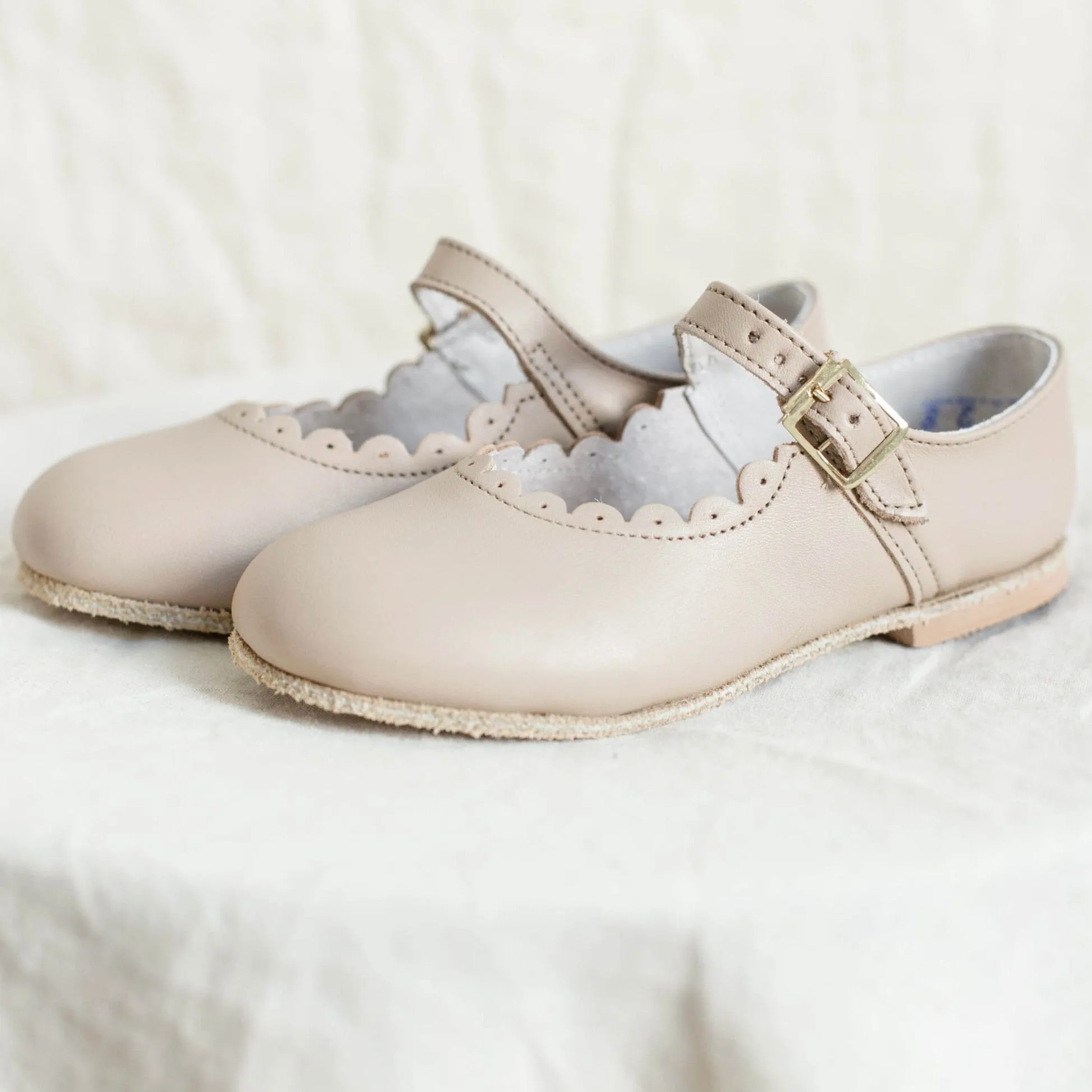 Scalloped Mary Jane | Truffle