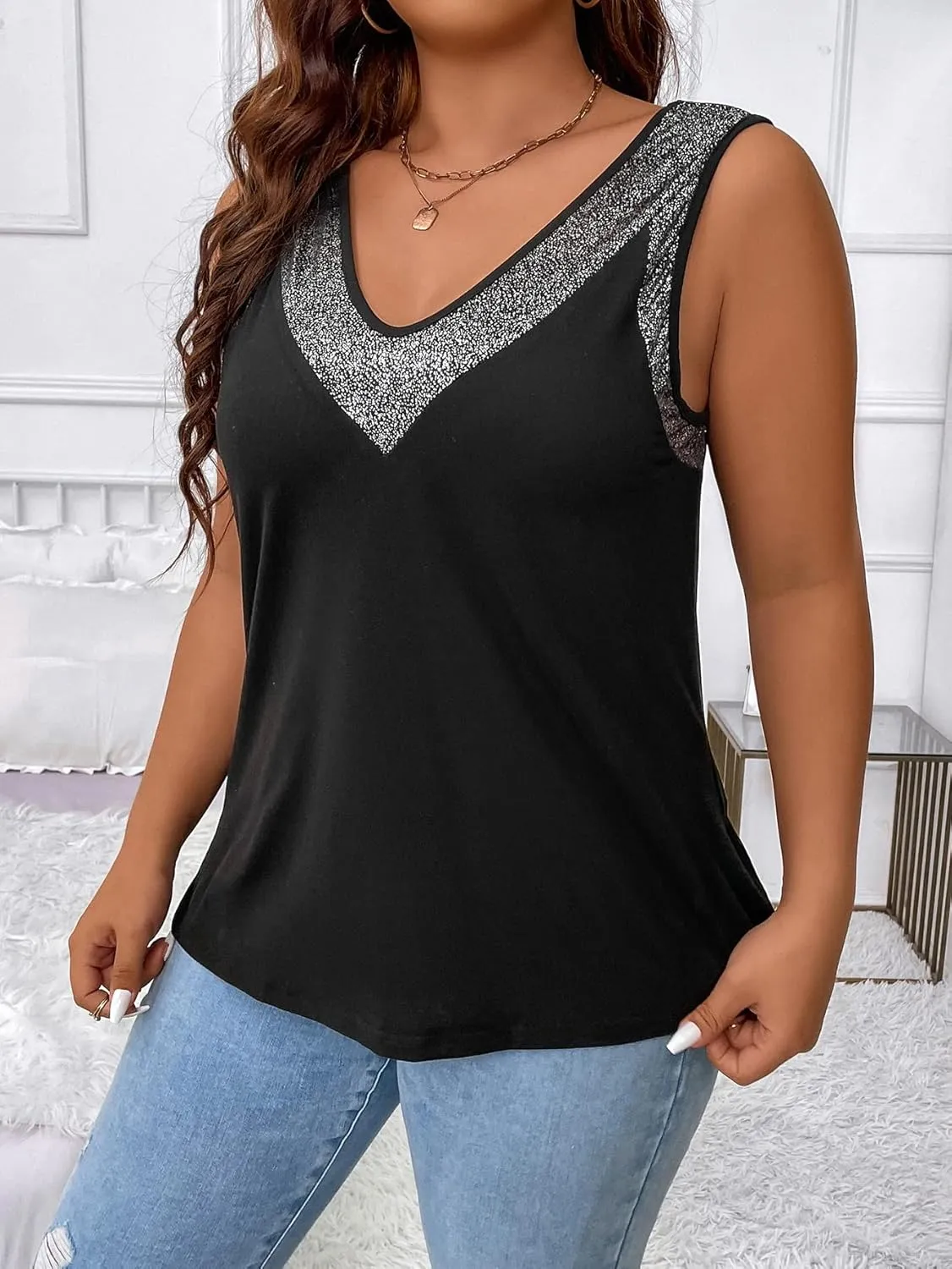 SOLY HUX Women's Plus Size Glitter V Neck Sleeveless Tank Top Casual Summer Tops
