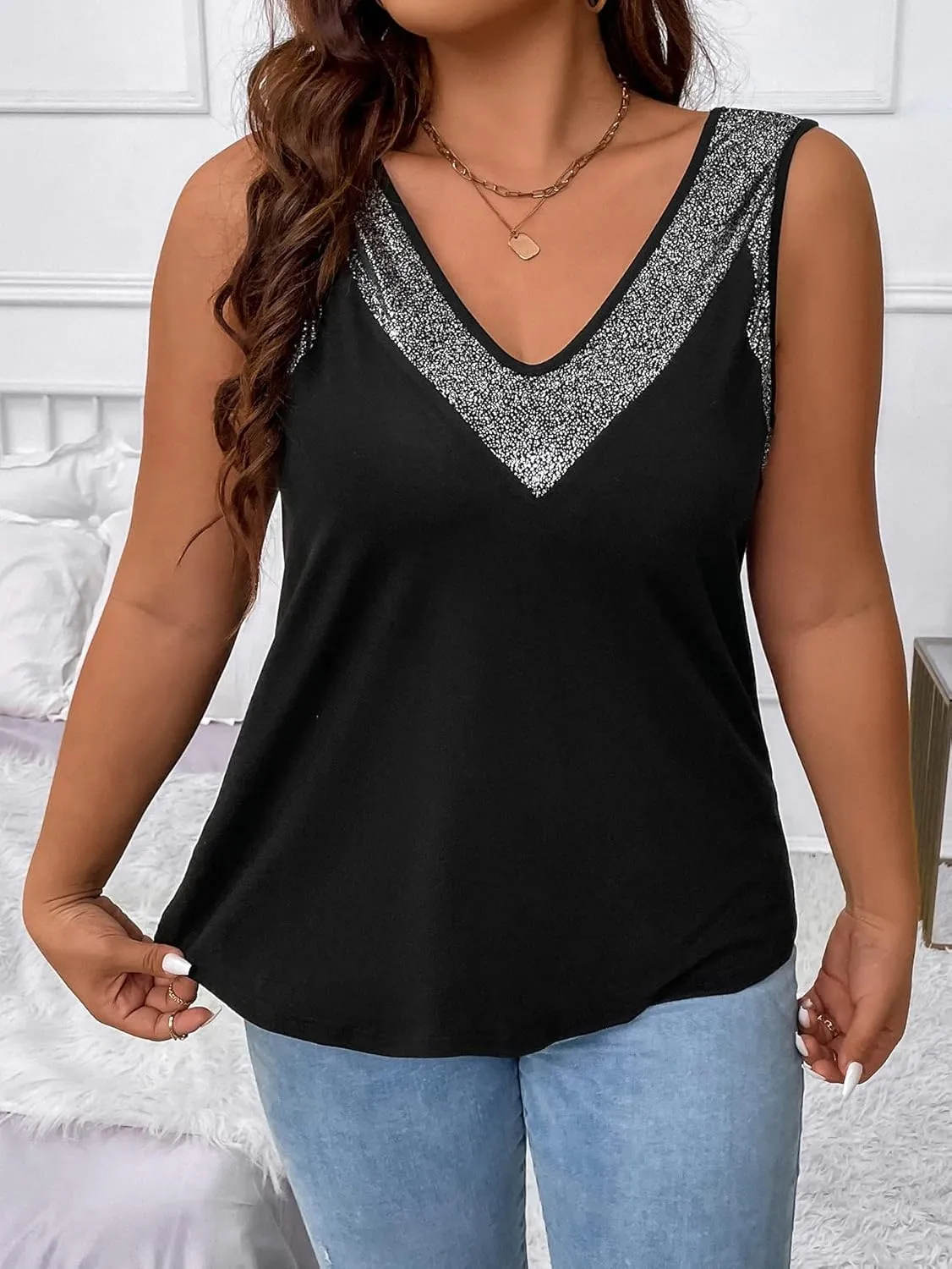 SOLY HUX Women's Plus Size Glitter V Neck Sleeveless Tank Top Casual Summer Tops