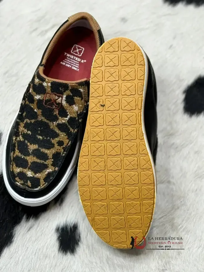 TWISTED X WOMEN SLIP ON KICKS BLACK & CHEETAH CASUAL SHOE